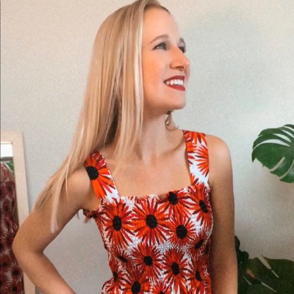 Meet your Posher, Jillian - Picture 5 of 5